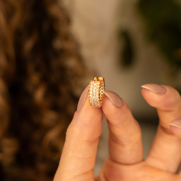 Brinco Argola Cravejado Microzircônias