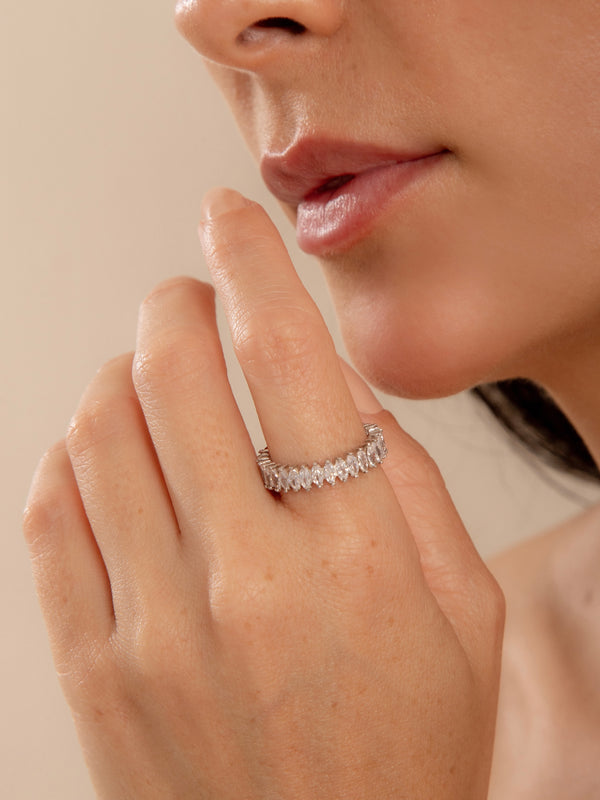 Anel Aliança Navete Prata 925 com Zircônias — Eternity