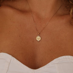 Colar Medalha Divino Espírito Santo Ouro Amarelo 18k