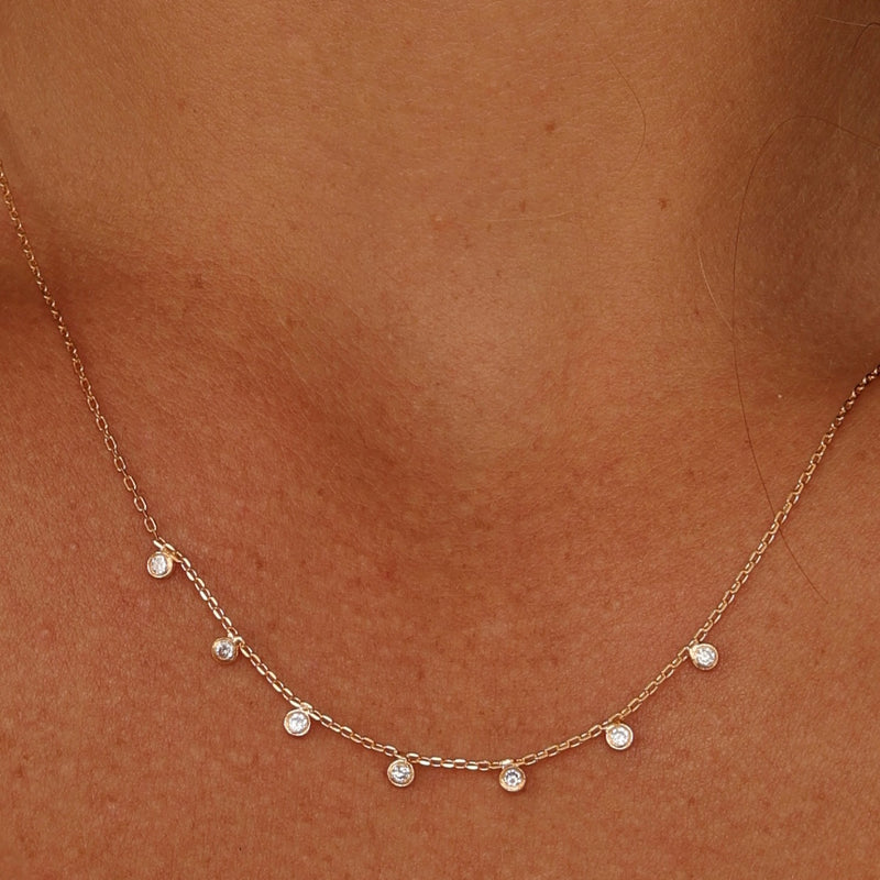 Colar Pingentes Ponto de Luz Brilhante