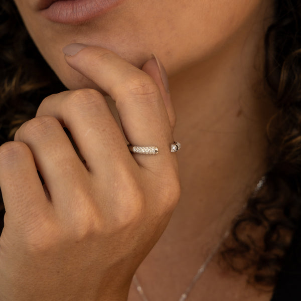 Anel Ajustável Meio Cravejado P925