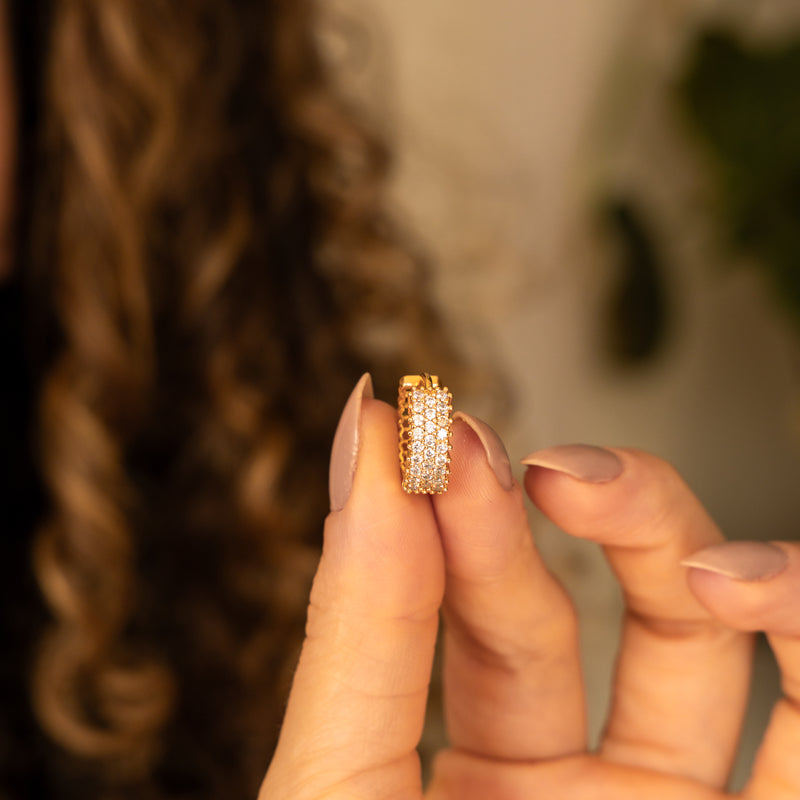 Brinco Argola Cravejado Microzircônias