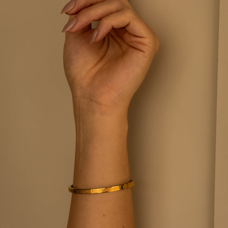 Bracelete Pai Nosso Dourado