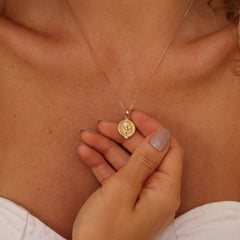 Colar Medalha Divino Espírito Santo Ouro Amarelo 18k