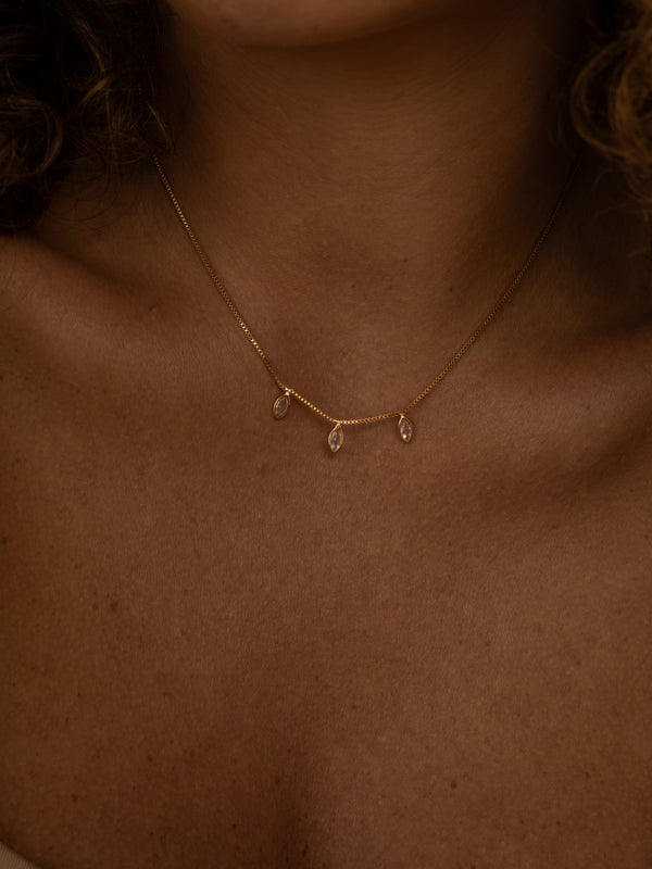 Colar Pingente Navete Trio Zircônia Banho Ouro 18k
