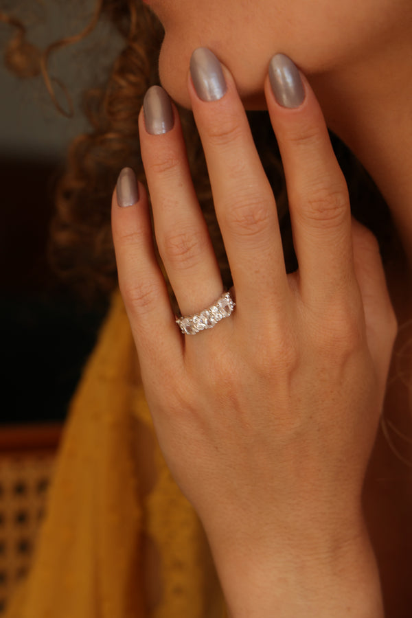 Anel Aparador Luxo P925