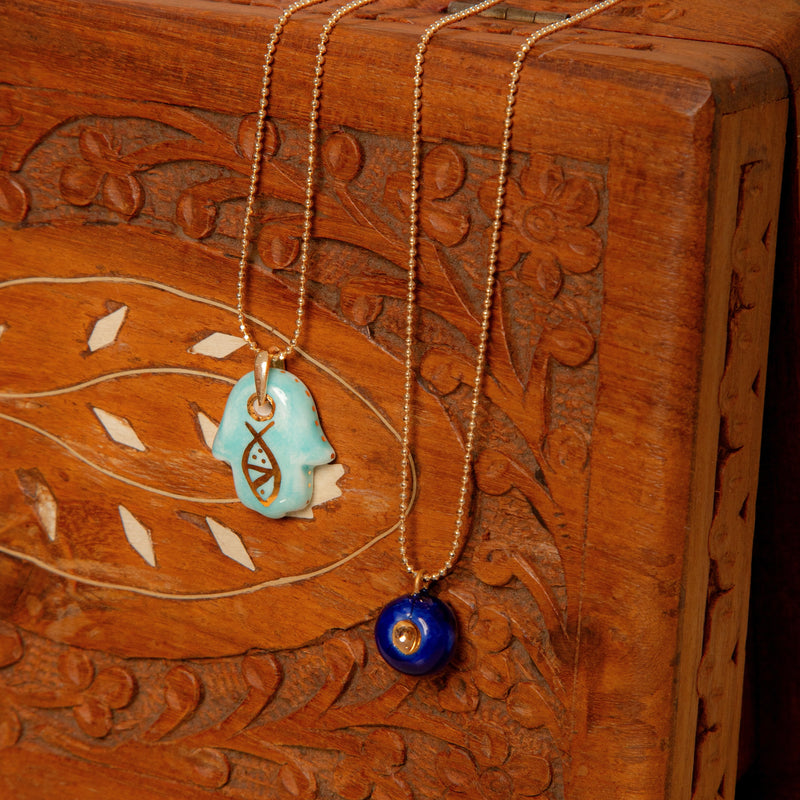 Colar Palma de Hamsa Porcelana P925