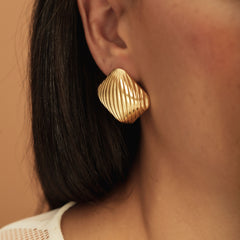 Brinco Losango Frisado Ouro Amarelo 18k