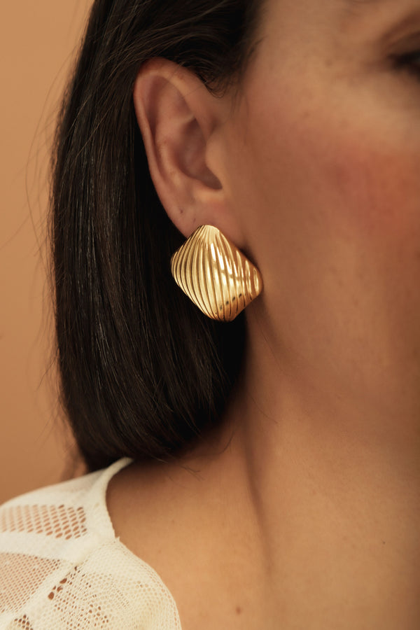 Brinco Losango Frisado Ouro Amarelo 18k