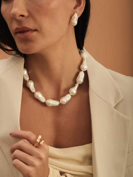 Colar de Pérolas Barrocas Shell