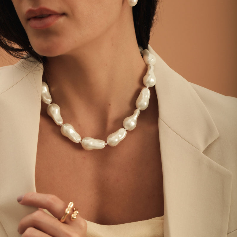 Colar de Pérolas Barroca Shell