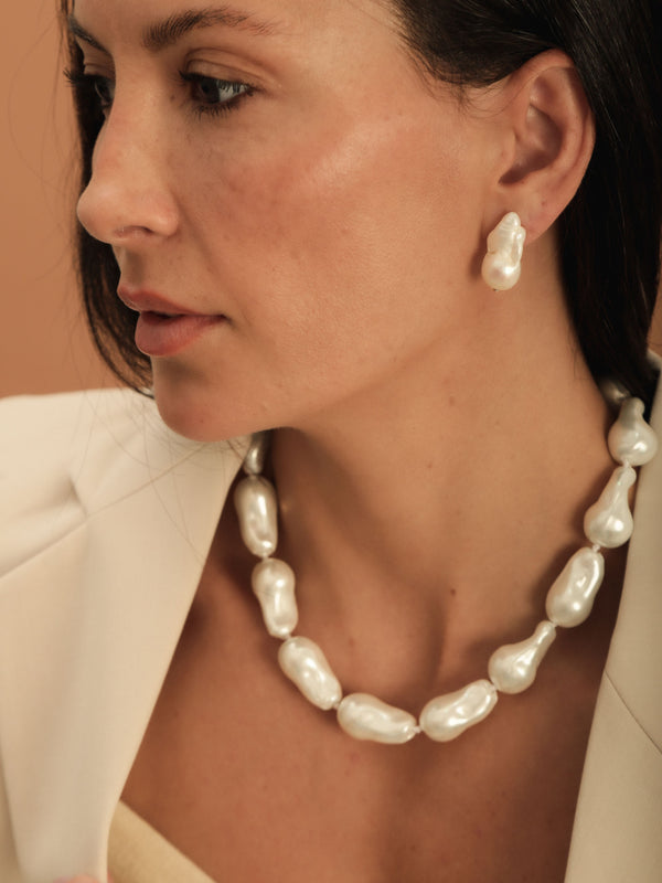 Colar de Pérolas Barrocas Shell