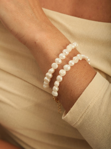Pulseira Pérolas de Água Doce com Extensor Banhado Ouro 18k
