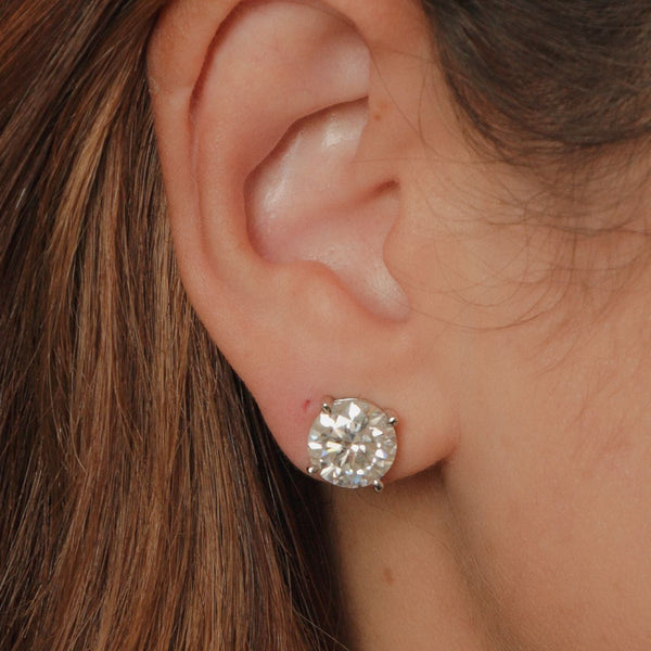 Brinco Ponto de Luz Moissanite 10MM(8.0CT) P925