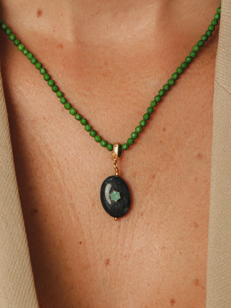 Colar Pedra Natural Turquesa Verde 6mm Pingente Jade Safira Zircônia