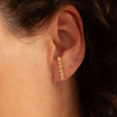 Brinco Ear Hook Coração Cravado Cristal