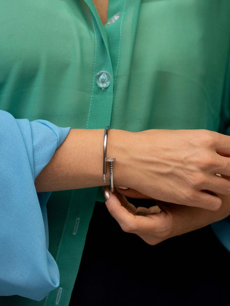 Bracelete Rígido Prego Cravejado Zircônias Ródio Branco