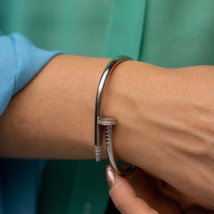 Bracelete prego cravejado