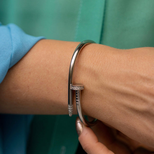 Bracelete prego cravejado