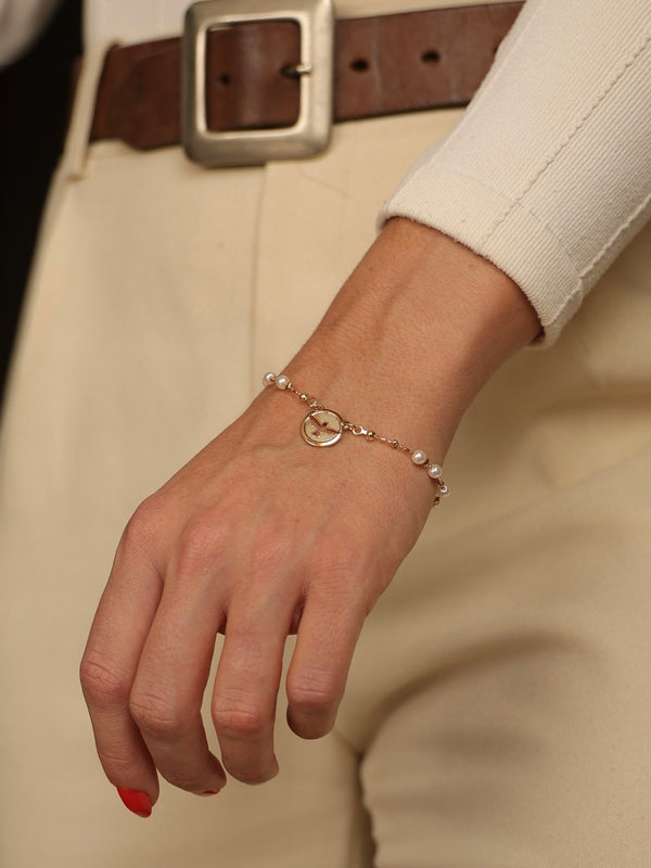 Pulseira Divino Espírito Santo com Pérolas Banho Ouro 18k