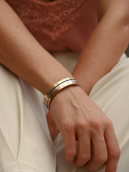 Trio de Braceletes Luxo Estilo Love — Ouro, Rosé e Ródio