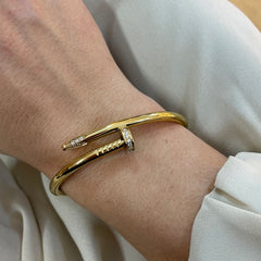 Bracelete Prego Cravejado B.O.